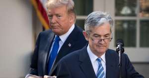 Donald Trump i Jerome Powell (Fed)