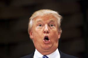 Donald Trum opóźnia cła na samochody